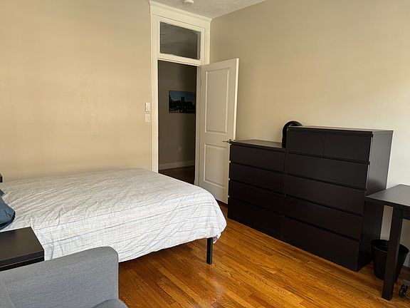 4th image of 85 Park Dr APT 4