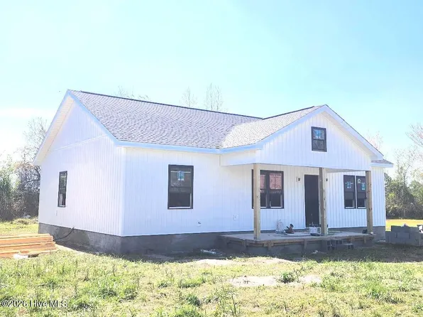 410 Carmon Circle, Ayden, NC 28513