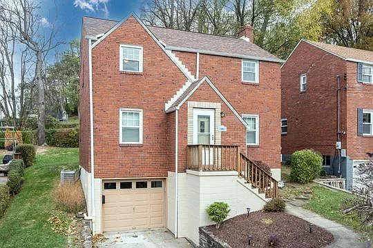 242 Kaplan Ave photo 1