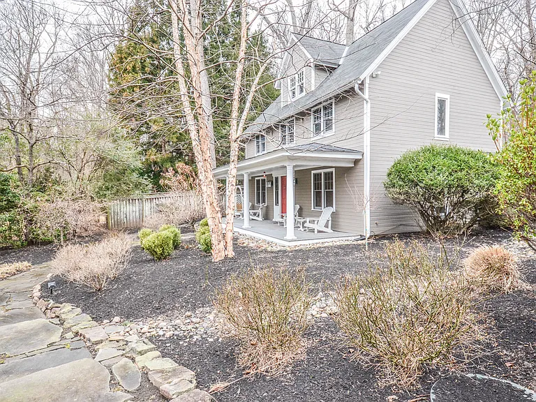 9108 Weant Dr — Photo 56
