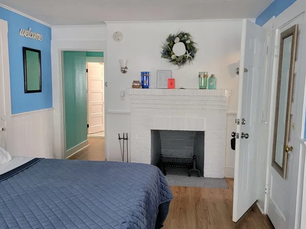 9 Highland Ave, Hampton, NH
