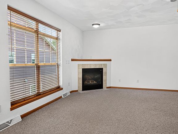 5th image of 637 Garfield Ave
