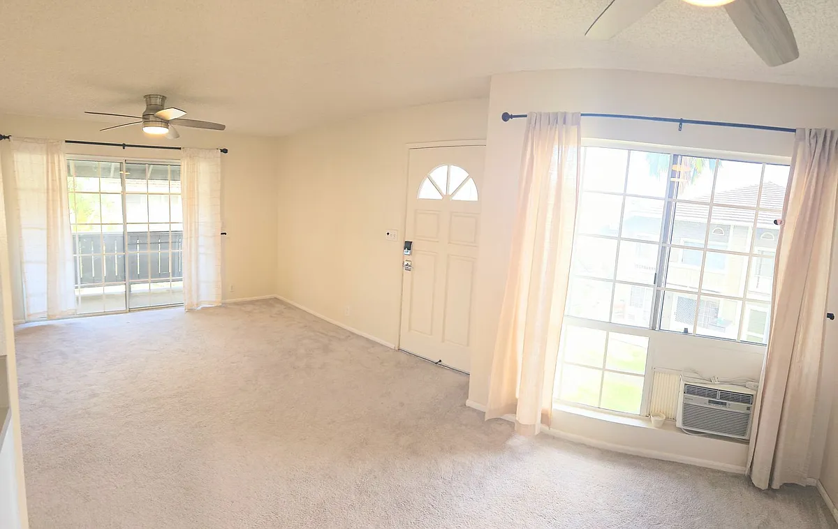 Building Photo - 94-1419 Polani St #22U