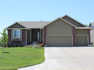 12113 E Zimmerly Ct, Wichita, KS 67207