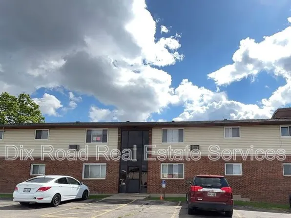 735 Trumbull St APT 4, Xenia, OH 45385