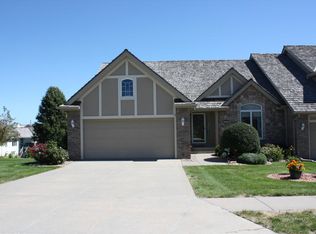 506 Golden Oaks Dr, Council Bluffs, IA 51503