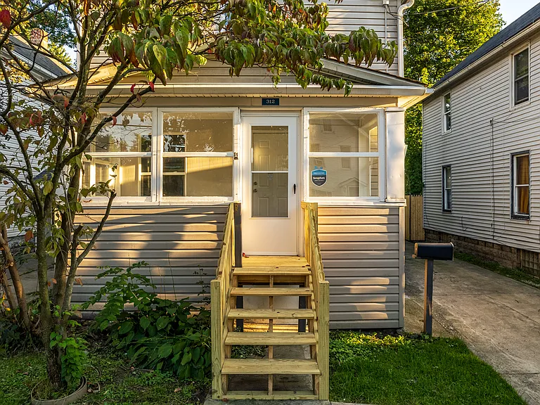 312 Upland Ave — Photo 24