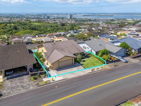 98-1879 Hapaki St, Aiea, HI 96701