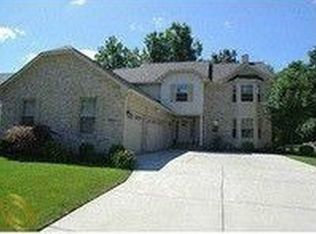 22635 Fawn Rd, Brownstown, MI 48183