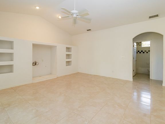 4th image of 10605 Point Overlook Dr