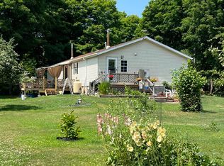 6216 E Sand Ridge Rd, Goetzville, MI 49736