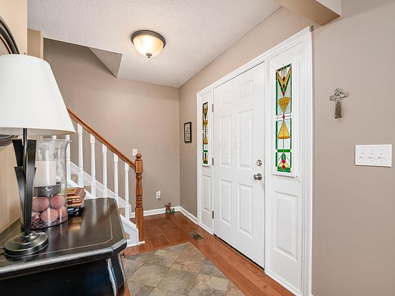 5th image of 4762 River Run Dr