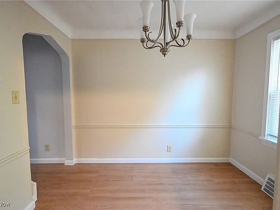 2nd image of 25400 Lake Shore Blvd