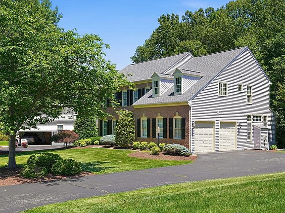 2nd image of 13175 Amblewood Dr