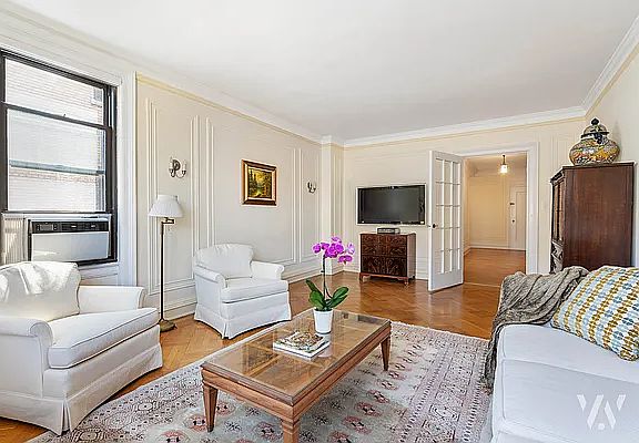 2nd image of 890 W End Ave APT 15B