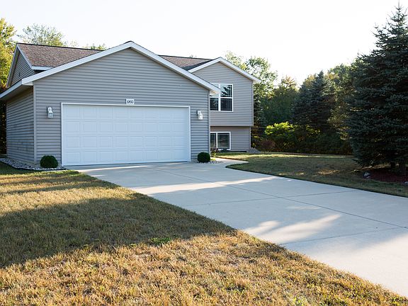 3rd image of 6410 Pine Point Ct