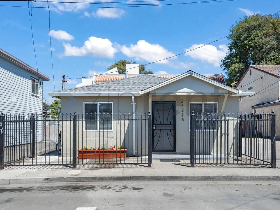 2421 Standard Ave #A