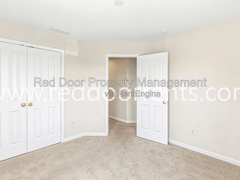 13340 Golden Gate Dr E — Photo 30
