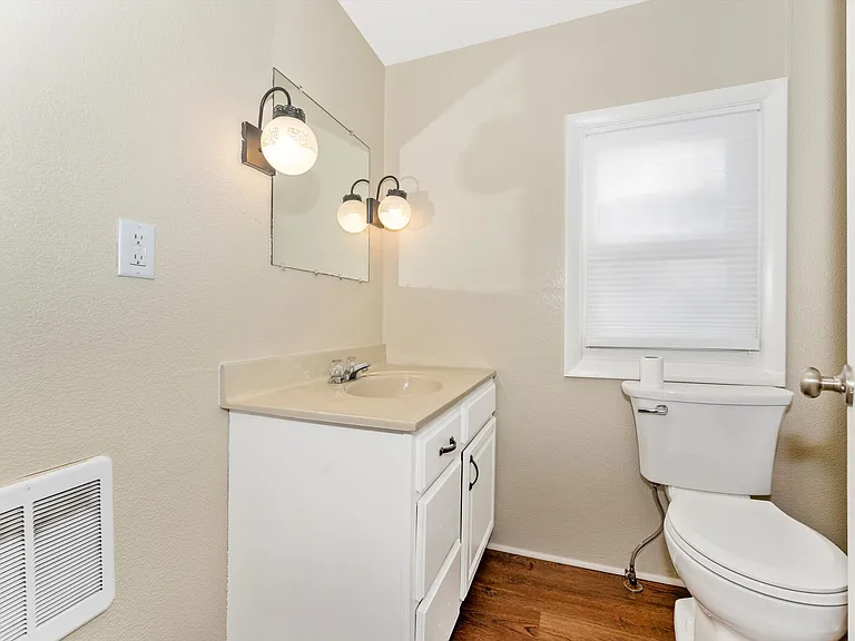 1st floor Full Bath