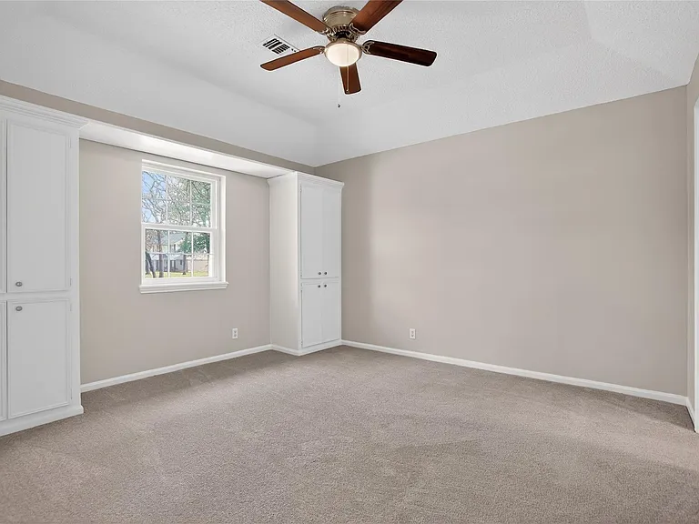 112 Kirkwood Ln — Photo 30