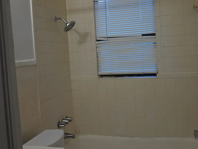 4023 Hawthorne Ave #1 — Photo 9