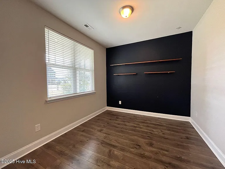 188 Sandy Springs Rd — Photo 21