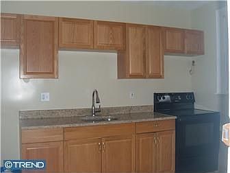 2nd image of 446 Fern St