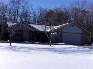 N4431 Kimble Ct, New London, WI 54961
