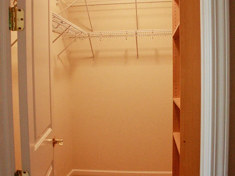 3754 Central Pkwy — Photo 31