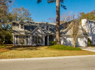 1967 Oak Tree Ln, Mount Pleasant, SC 29464