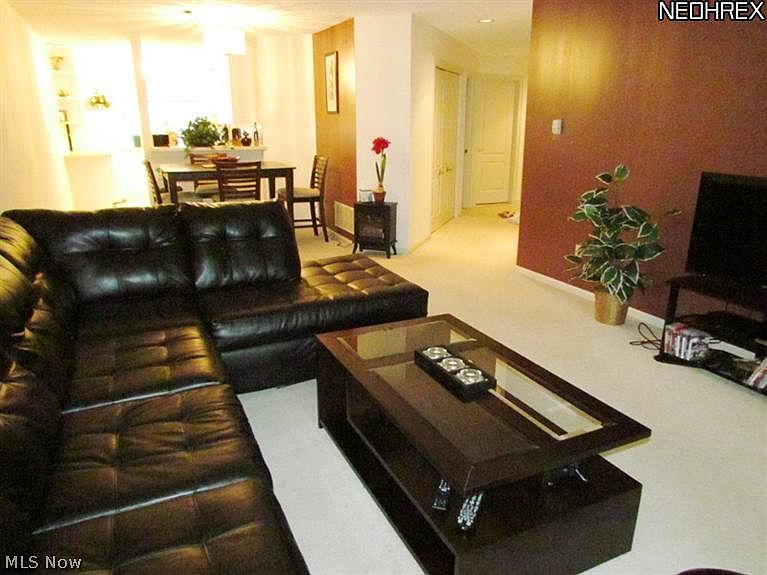 1st image of 356B Village Pointe Dr
