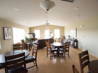 610 E Beacon Ave #15699685, New London, WI 54961