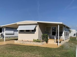 Community/clubhouse & Separate Laundry R, Lake Placid, FL 33852