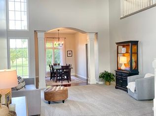 16208 Taylor St, Omaha, NE 68116