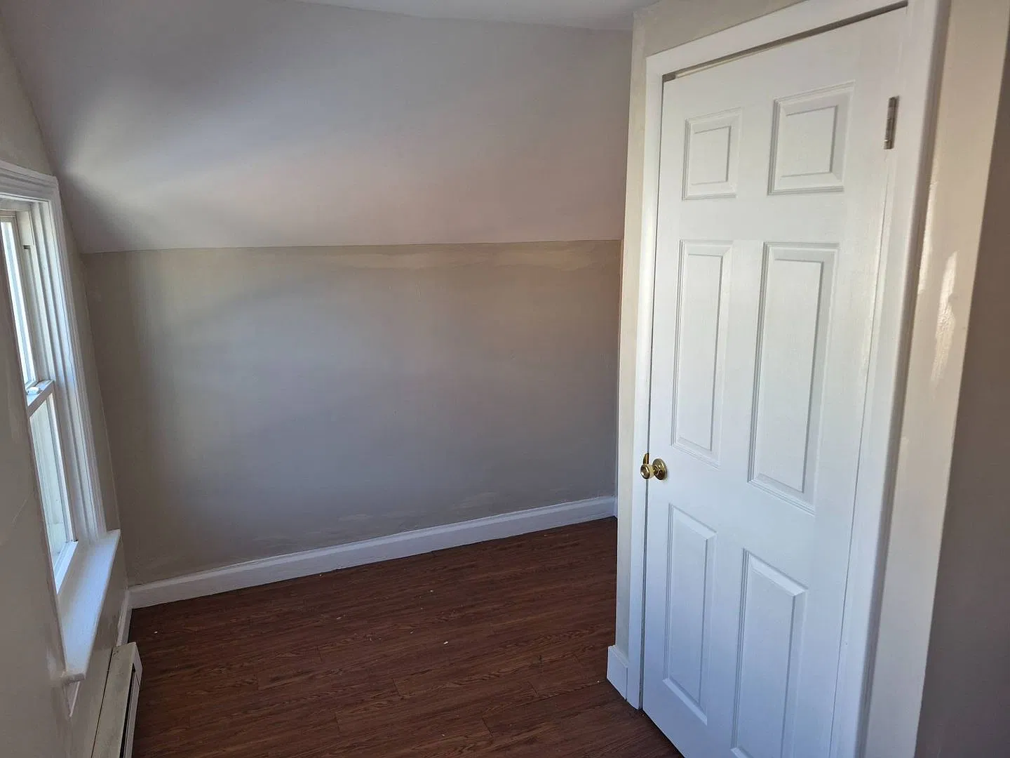 2-bedroom, 1-bathroom single-family home located in Chambersburg Borough — Photo 4