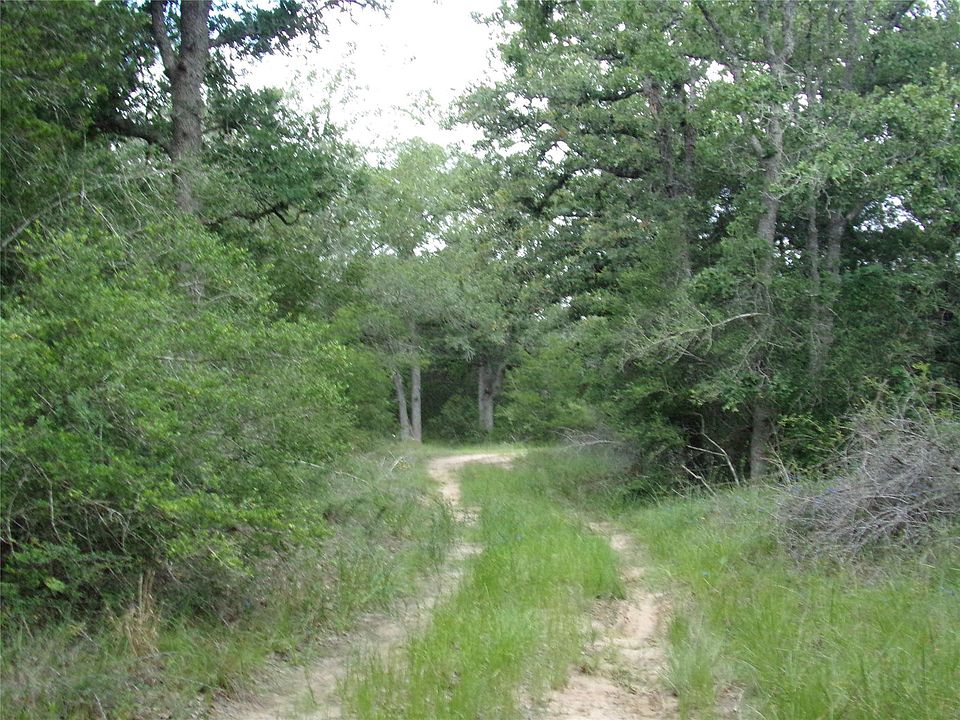 1st image of 1588 Deer Hollow Rd