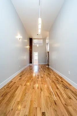 Rented by Nooklyn NYC LLC | media 80