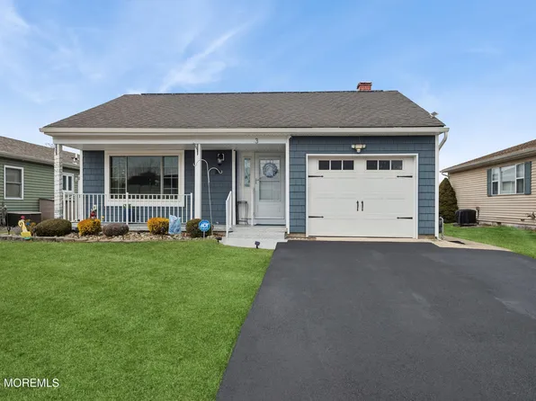 3 Noranda Street, Toms River, NJ 08757