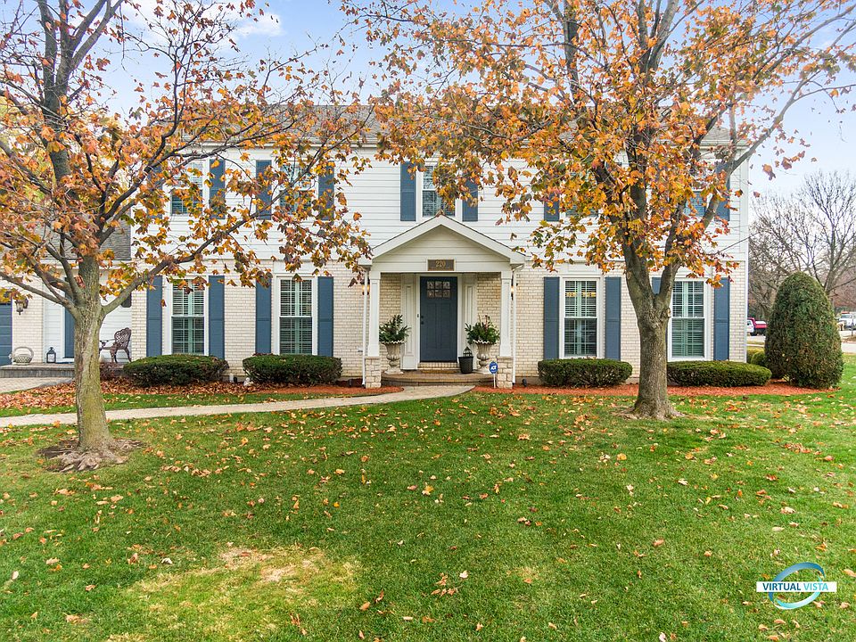 1st image of 220 Wood Glen Ln