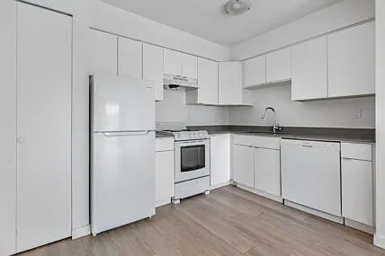 225 N Garden Dr #202 — Photo 6