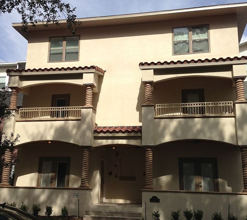1st image of 1100 SW 6th Ave APT 103