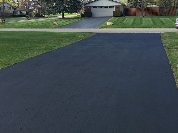3rd image of 5376 Tamarack Park Ln