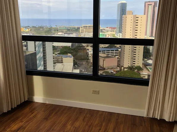 876 Curtis St APT 2904, Honolulu, HI 96813