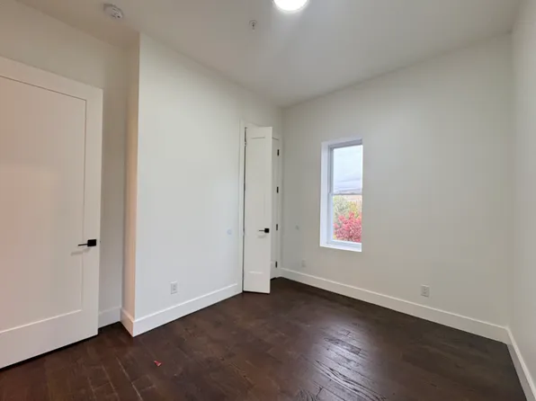 84 Palisade Avenue image 4 of 6