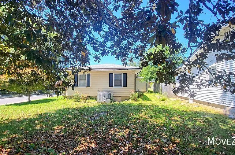 412 Hamby St — Photo 22