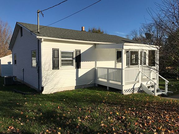 4th image of 700 North St