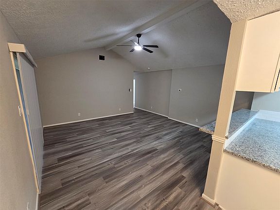 3rd image of 10911 Sagecrest Ln