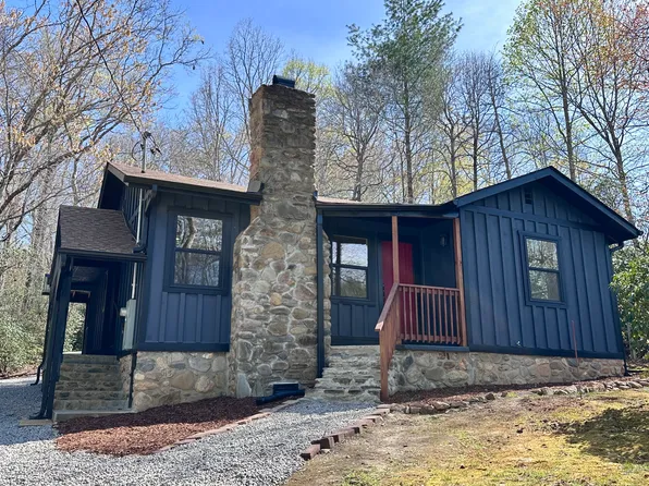 25 Dew Waite Rd, Black Mountain, NC 28711