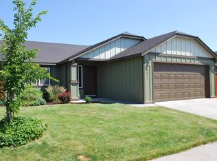 20072 Mount Hope Ln, Bend, OR 97702