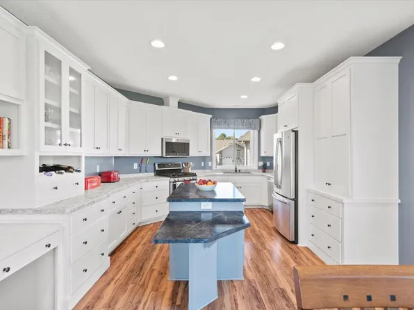 23083 Eidelweiss St NW, Saint Francis, MN 55070